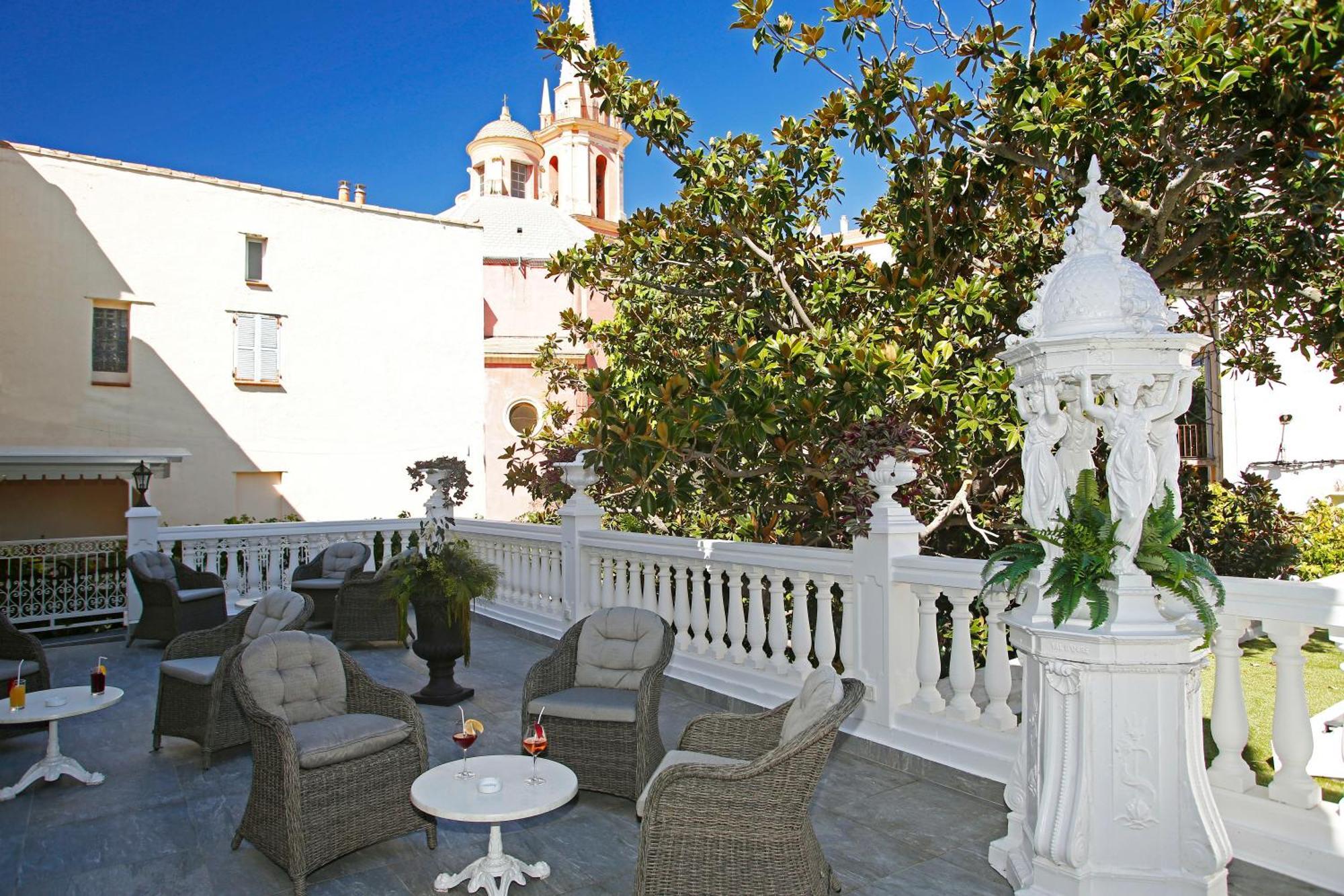 Le Magnolia Hotell Calvi  Exteriör bild