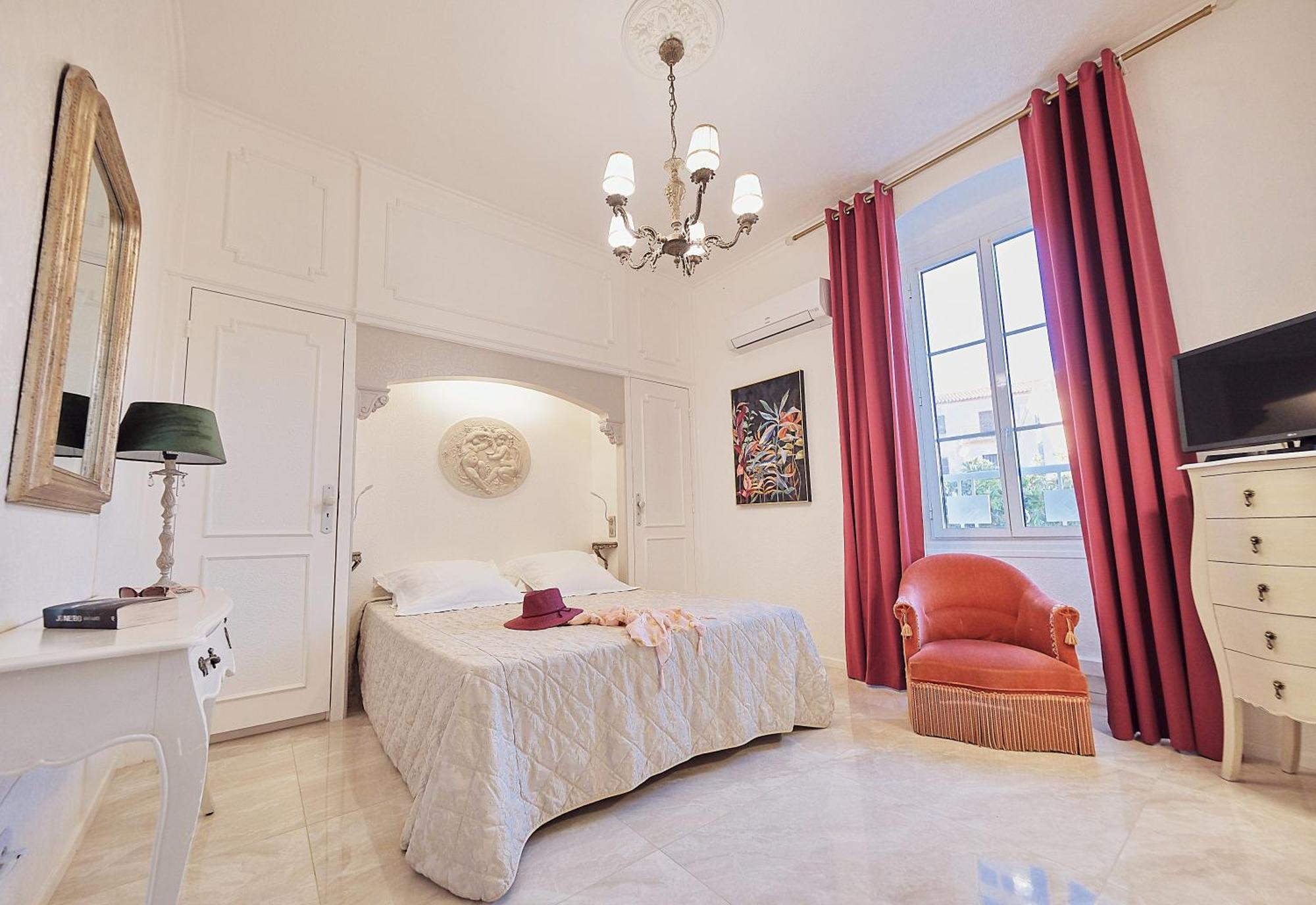 Le Magnolia Hotell Calvi  Exteriör bild