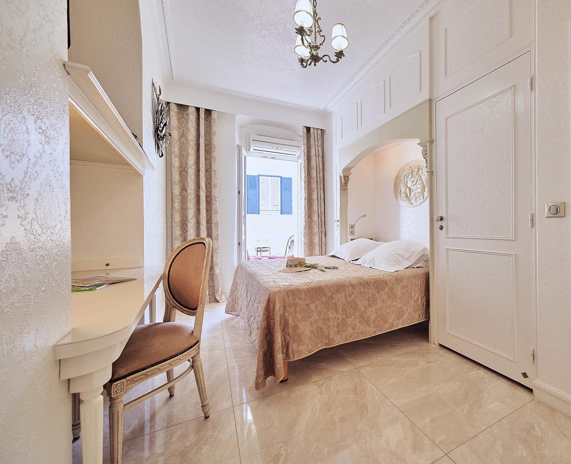 Le Magnolia Hotell Calvi  Exteriör bild