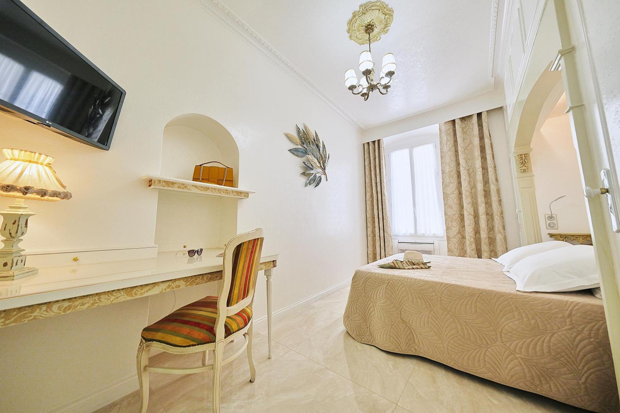 Le Magnolia Hotell Calvi  Exteriör bild