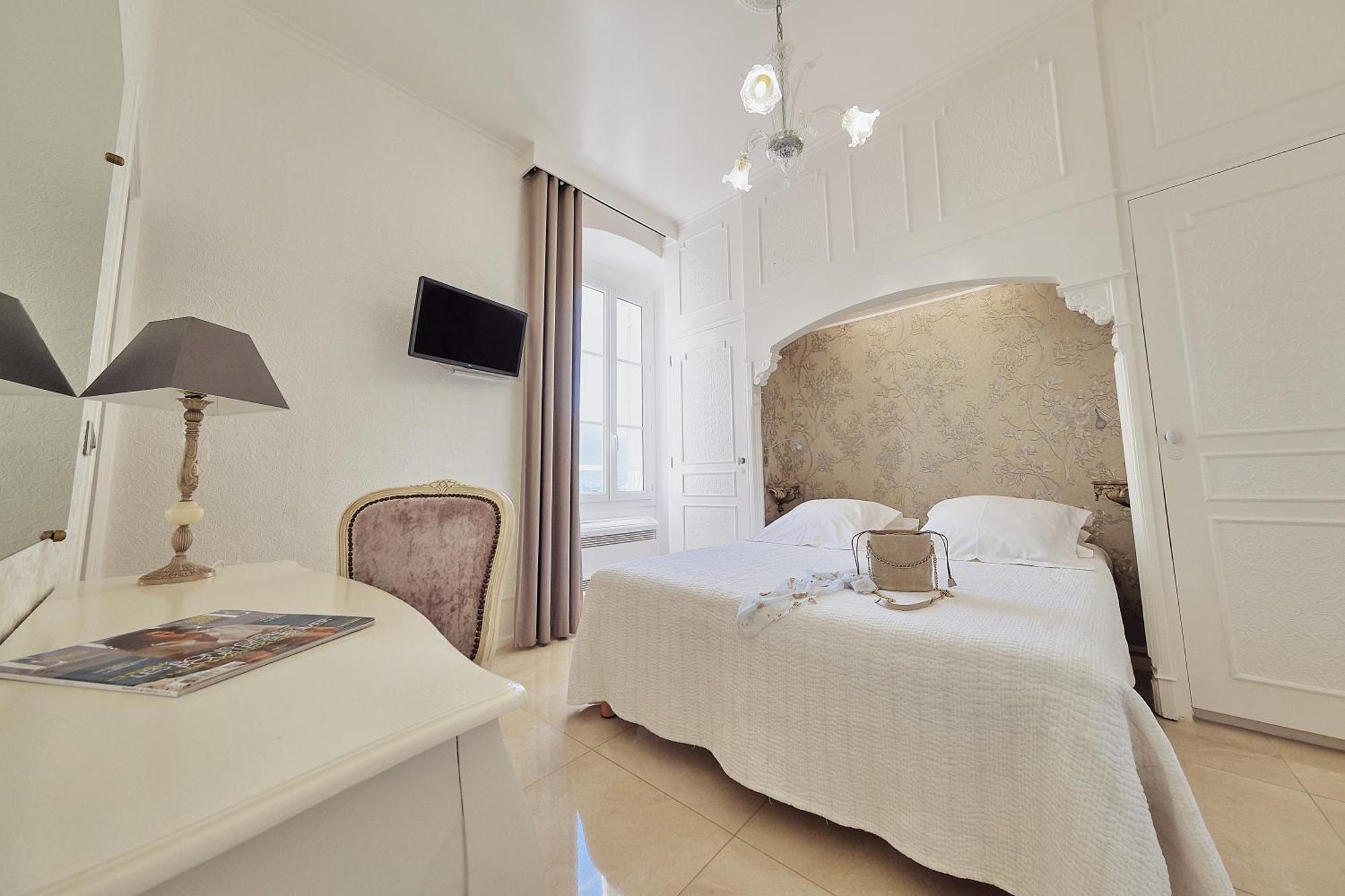 Le Magnolia Hotell Calvi  Exteriör bild