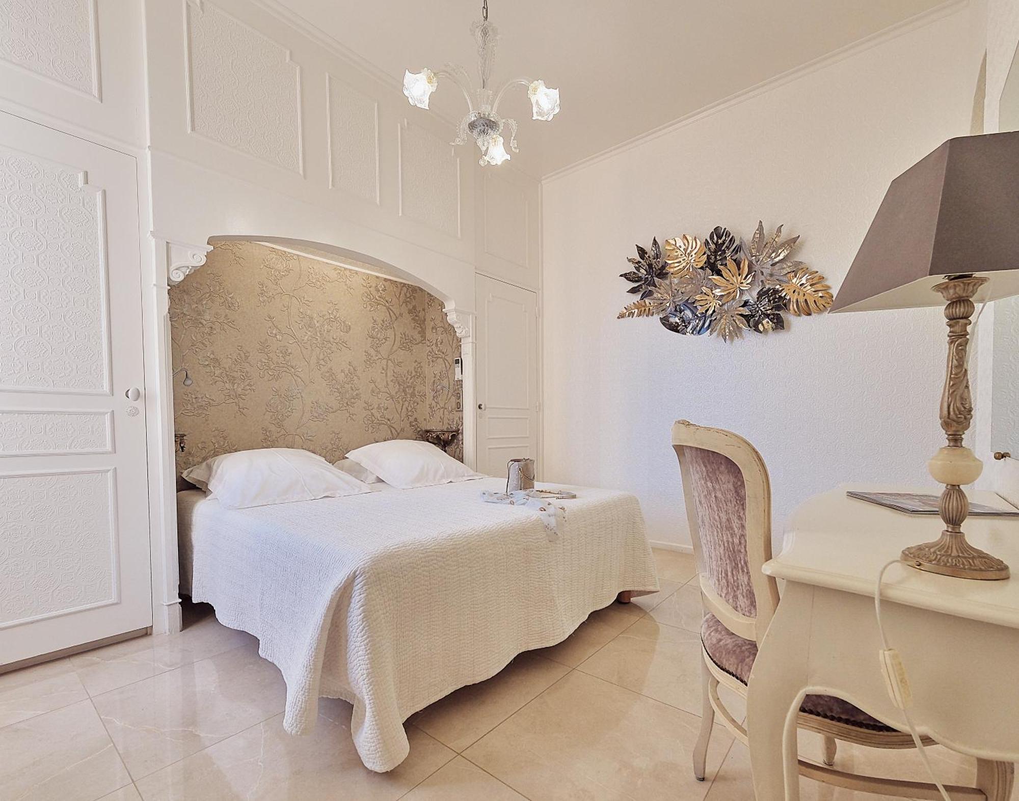 Le Magnolia Hotell Calvi  Exteriör bild